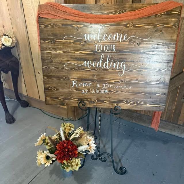 Private event table arrangements